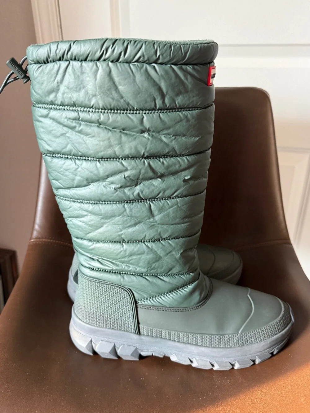 Hunter Intrepid tall winter boots, Olive, size 9-excellent condition!